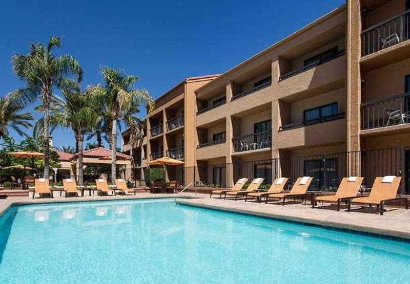 Courtyard By Marriott Phoenix Mesa Exterior foto